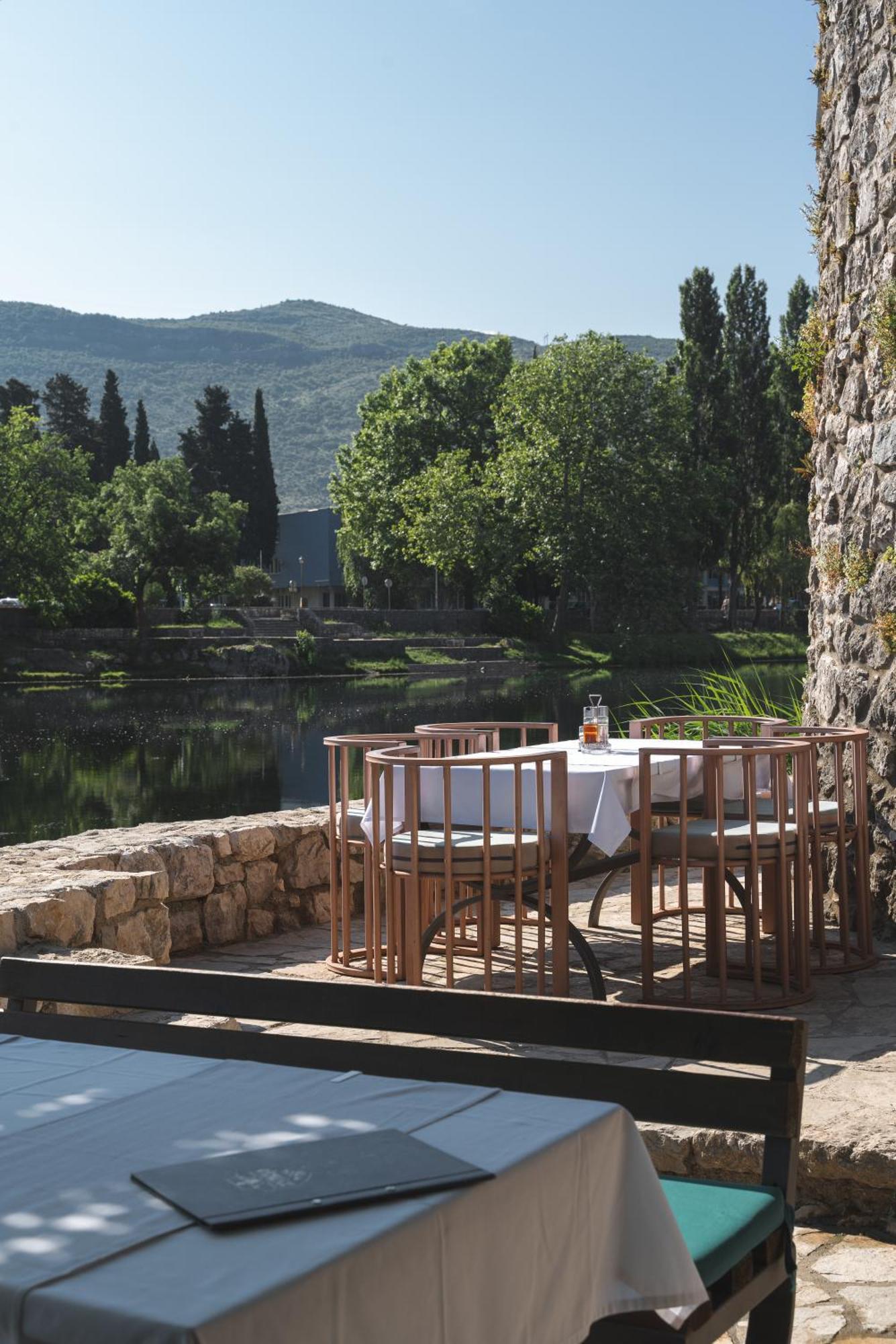 Hotel Restoran Humsko Trebinje Exterior foto